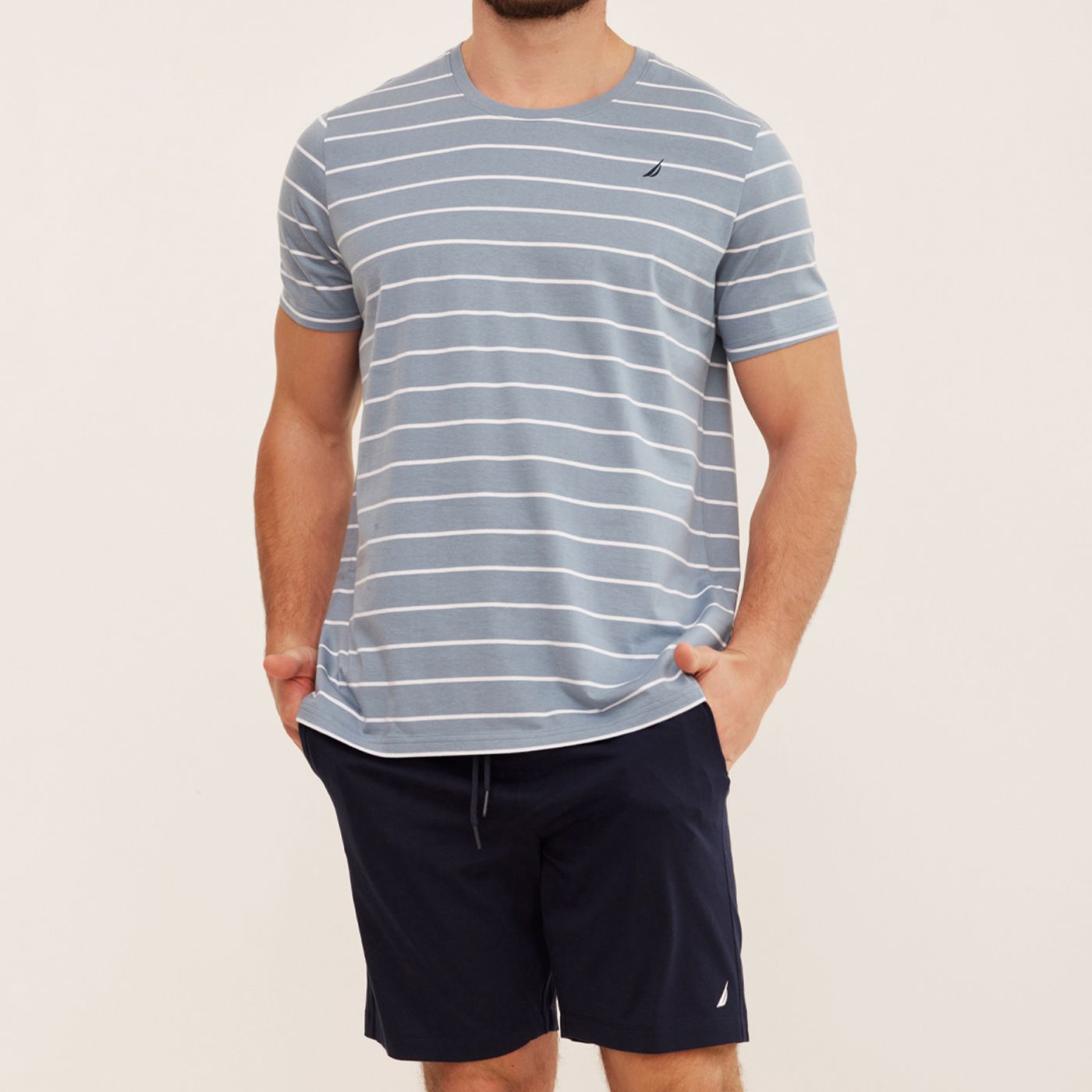 חולצת טי בעיצוב פסים