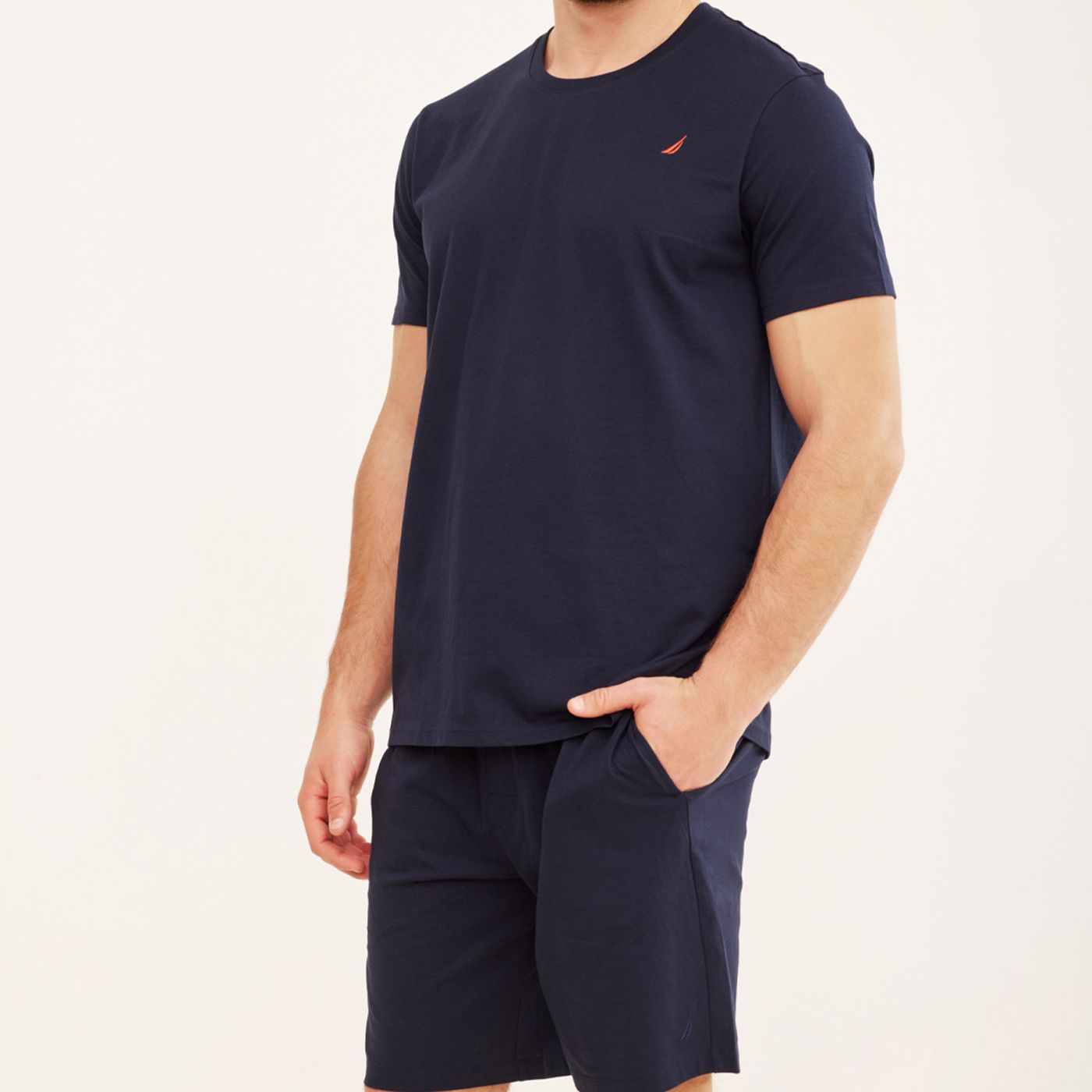 חולצת טי צווארון עגול