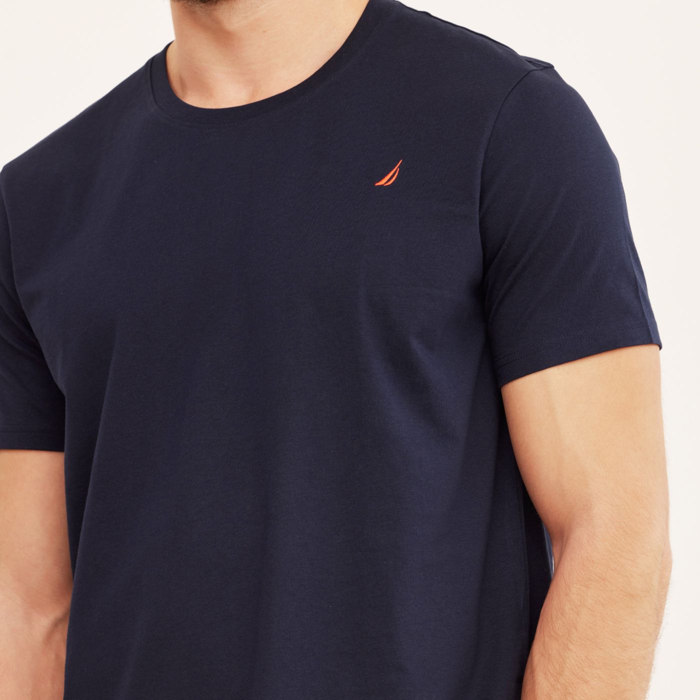 חולצת טי צווארון עגול