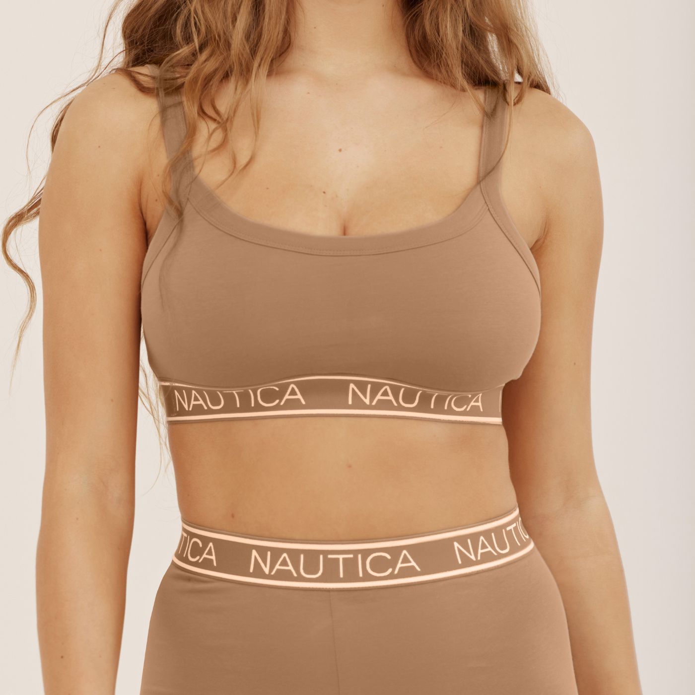 טופ NAUTICA