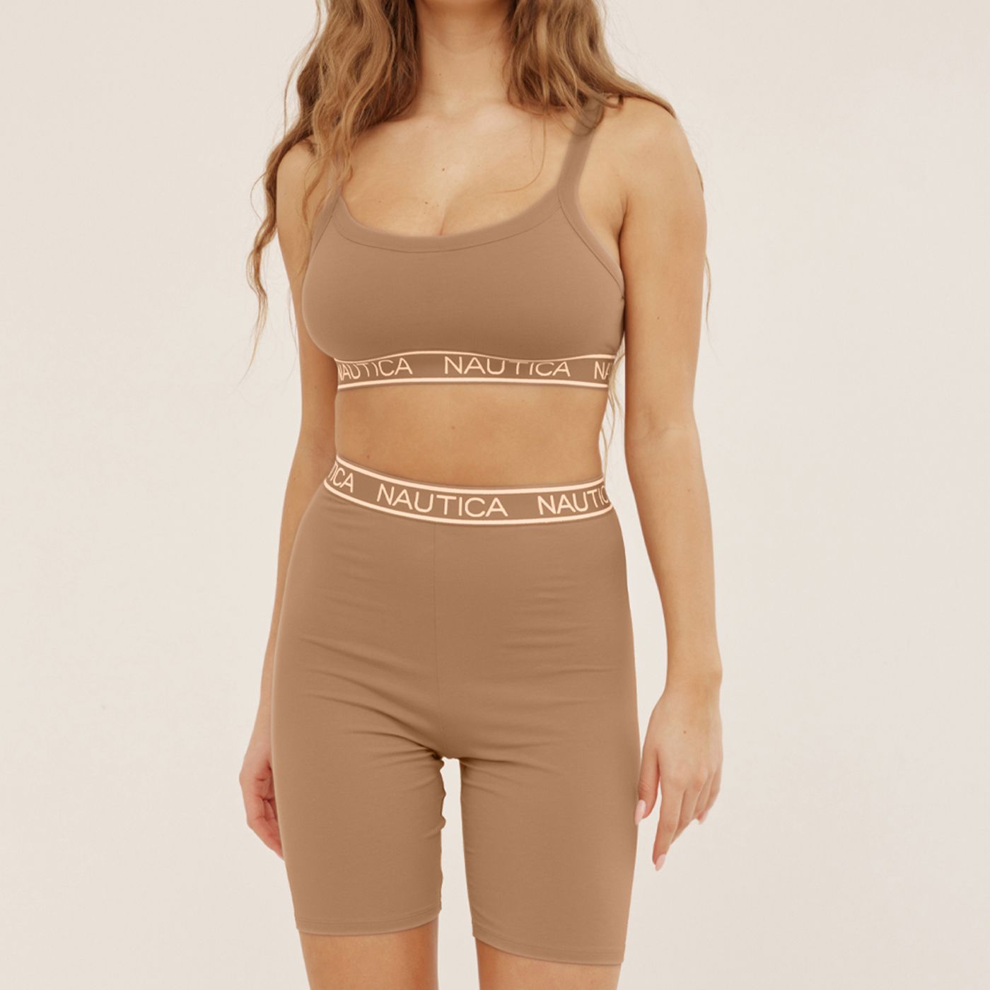 טופ NAUTICA